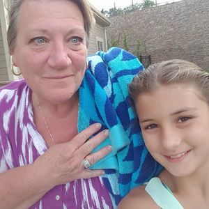 Meet your Posher, Debbie